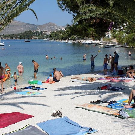 Apartments By The Sea Trogir - 15011 外观 照片