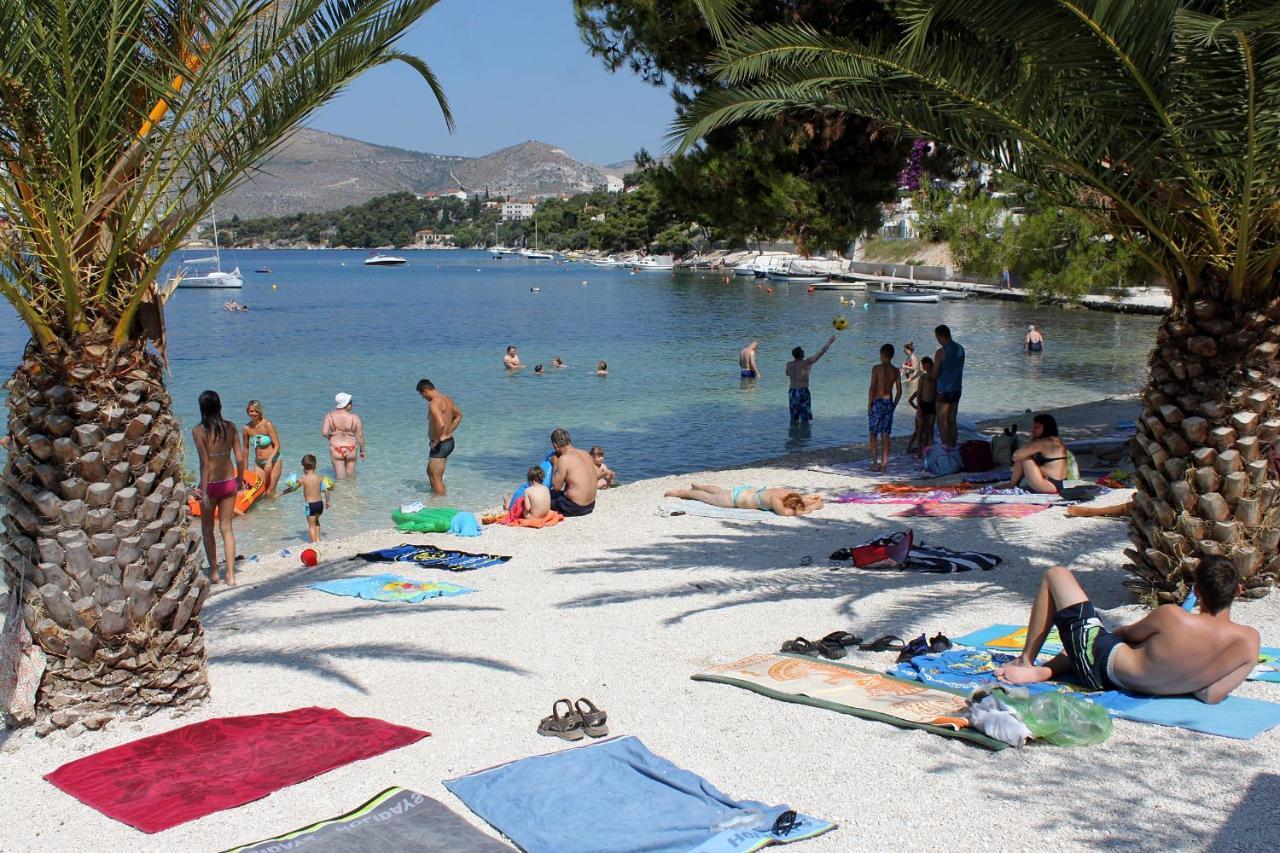Apartments By The Sea Trogir - 15011 外观 照片