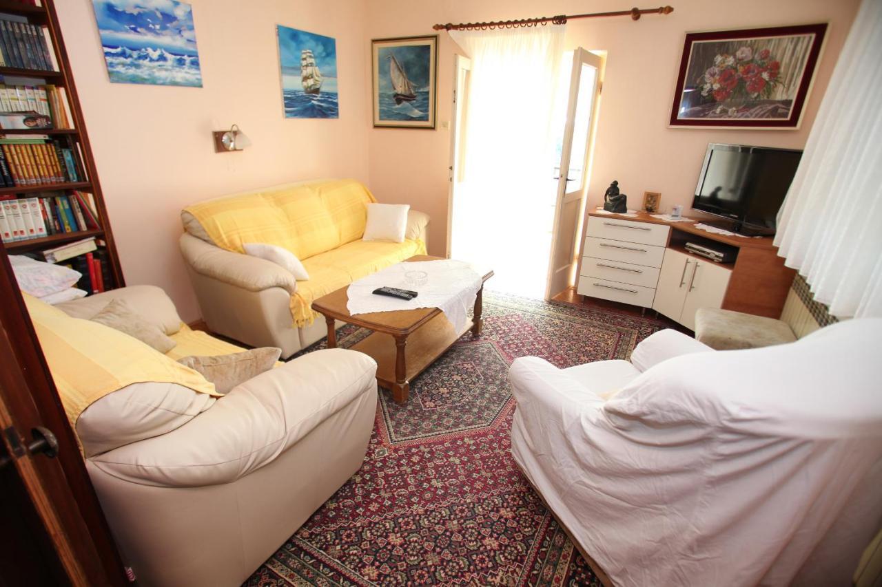 Apartments By The Sea Trogir - 15011 外观 照片