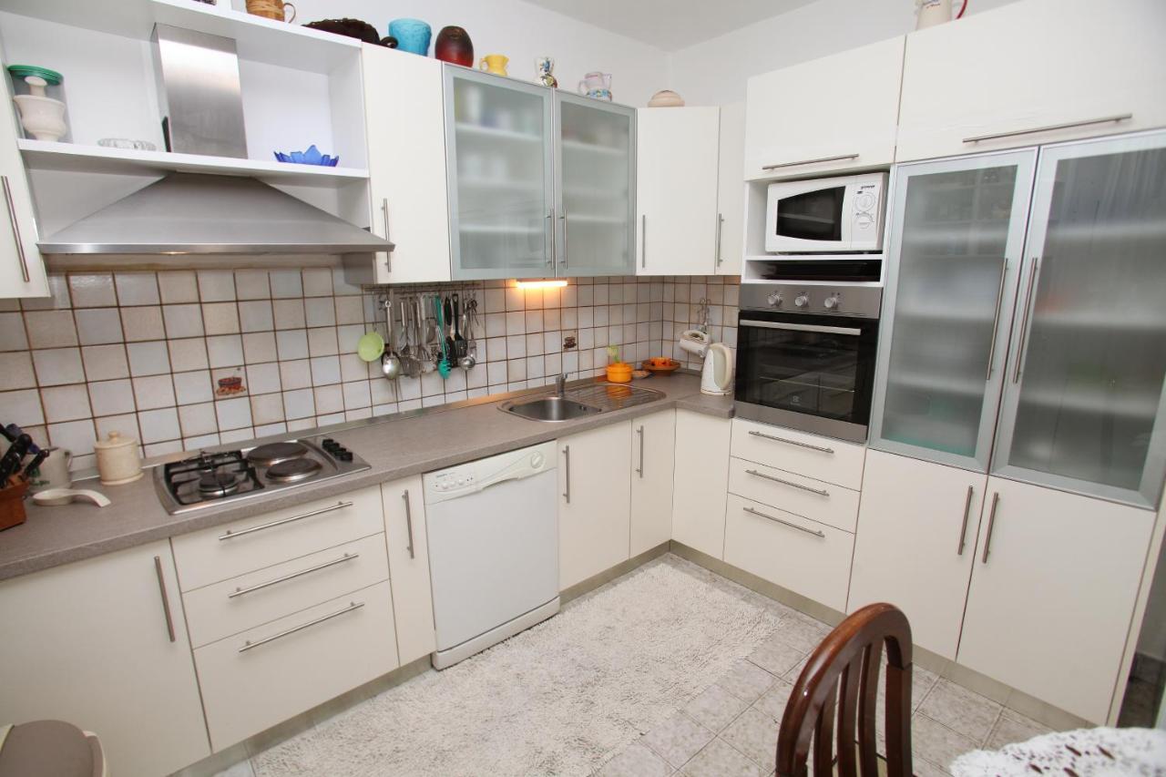 Apartments By The Sea Trogir - 15011 外观 照片