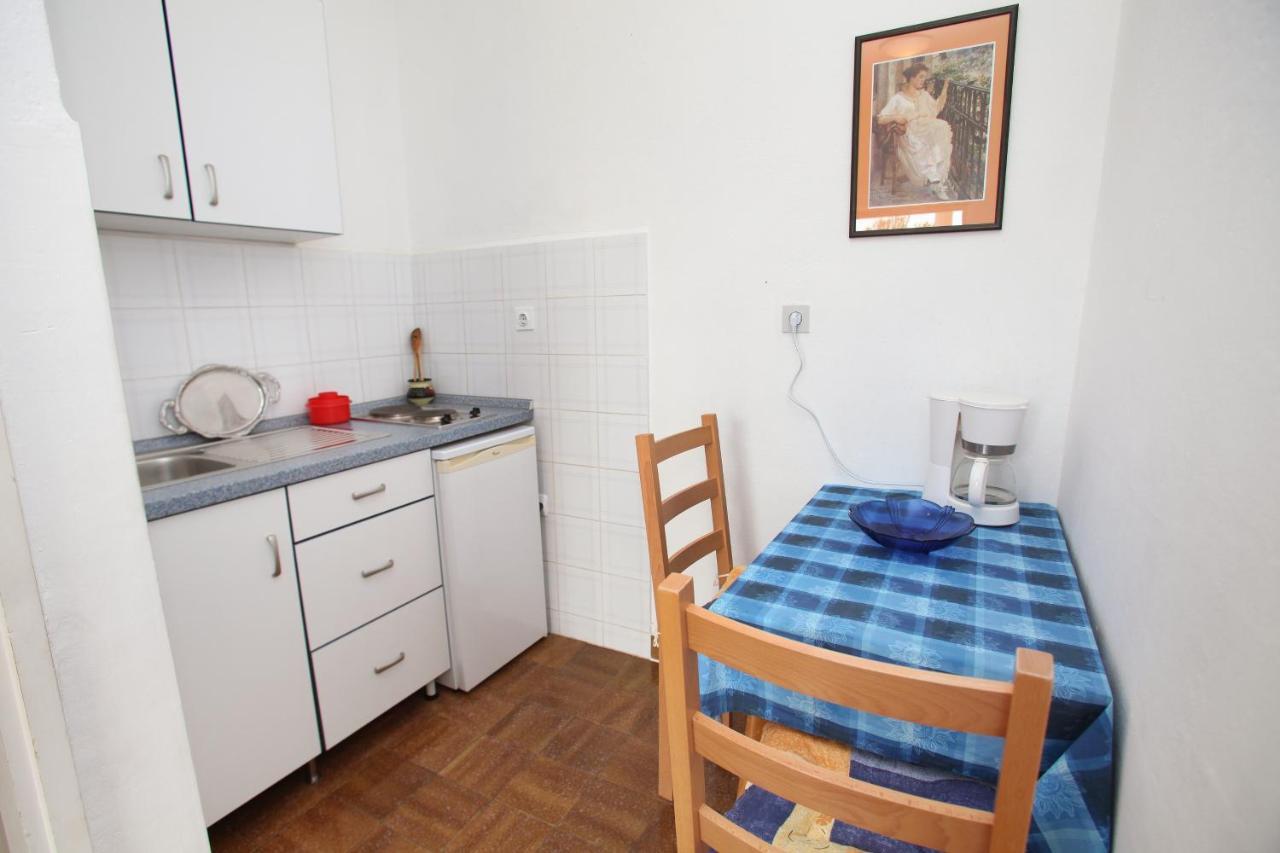 Apartments By The Sea Trogir - 15011 外观 照片